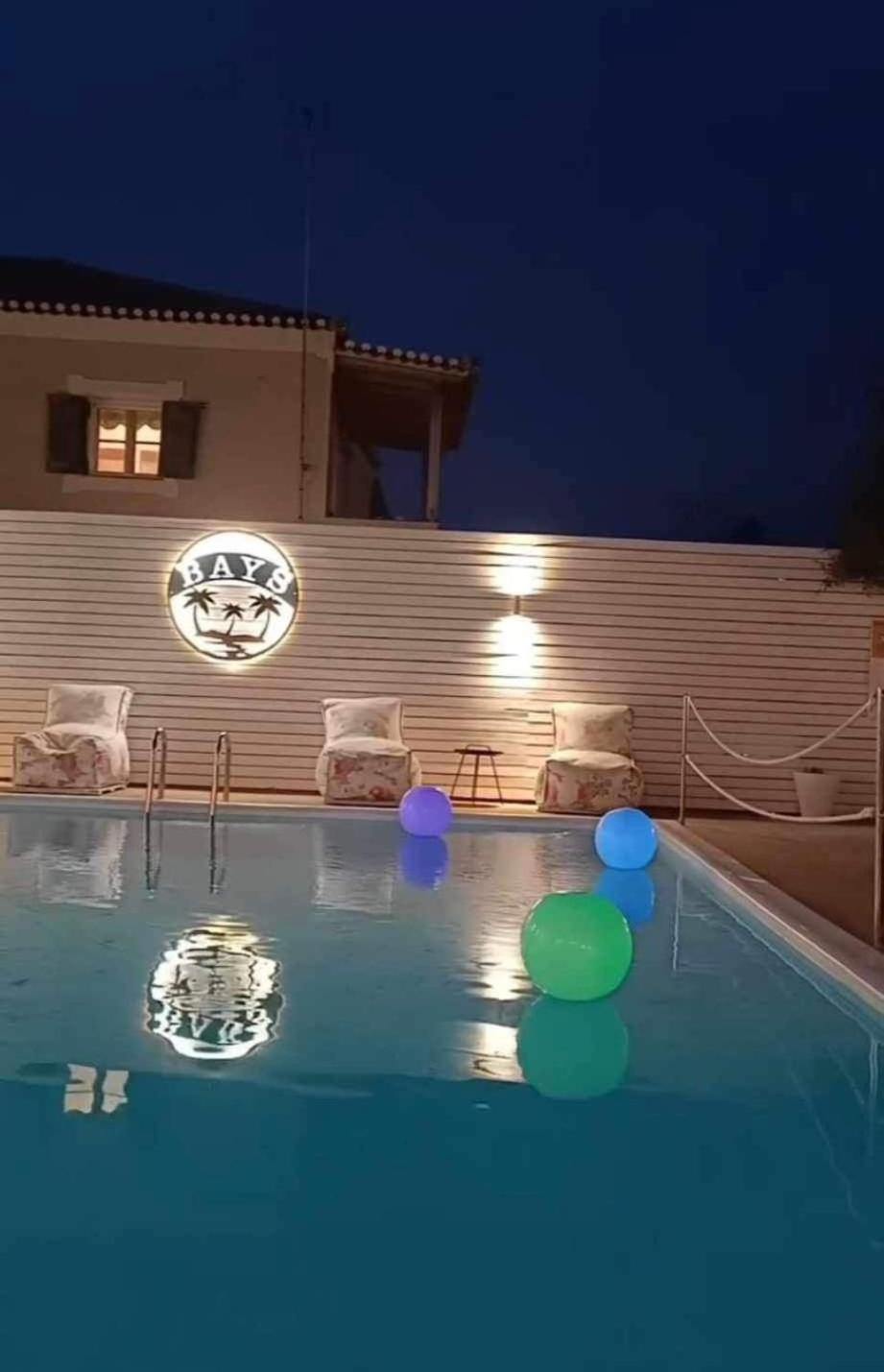 Bay'S Aparthotel Szpécesz Kültér fotó
