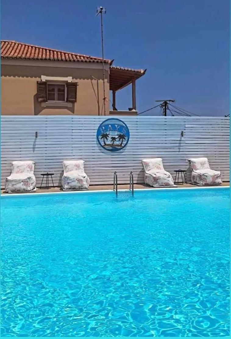 Bay'S Aparthotel Szpécesz Kültér fotó