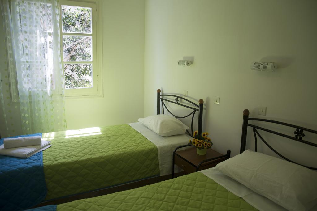 Bay'S Aparthotel Szpécesz Kültér fotó