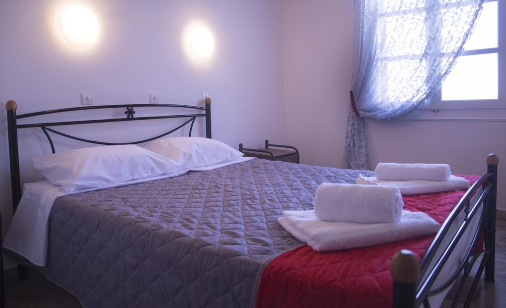 Bay'S Aparthotel Szpécesz Kültér fotó