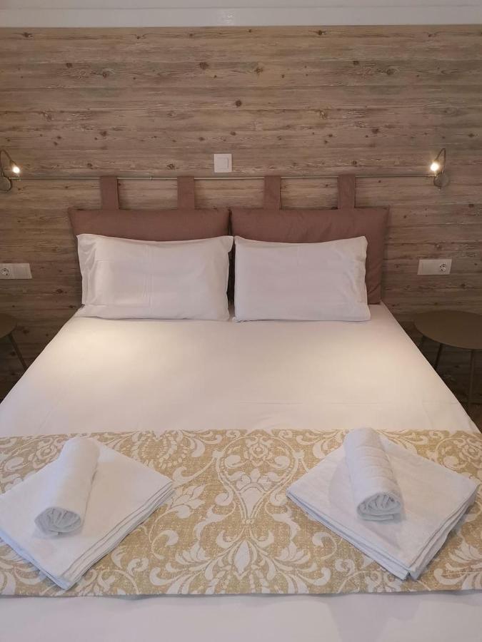 Bay'S Aparthotel Szpécesz Kültér fotó